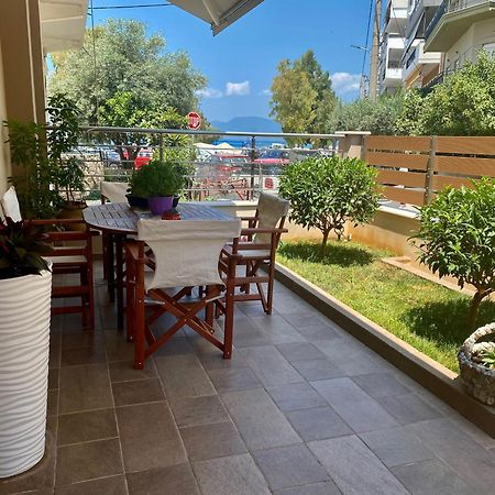 Harmony By The Sea Apartment Chalkida Bagian luar foto