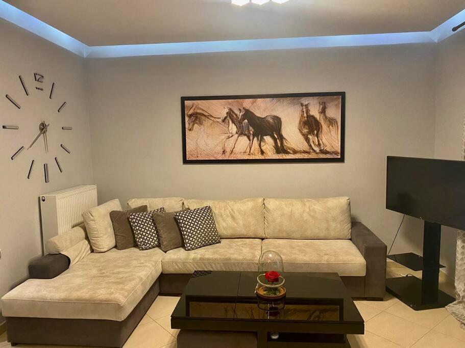 Harmony By The Sea Apartment Chalkida Bagian luar foto