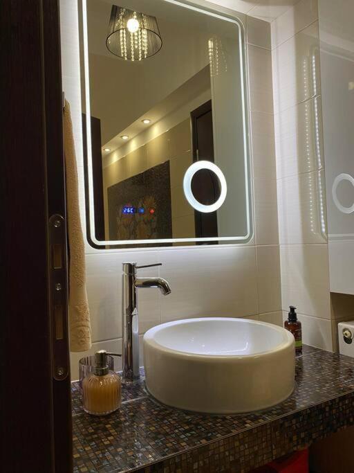 Harmony By The Sea Apartment Chalkida Bagian luar foto