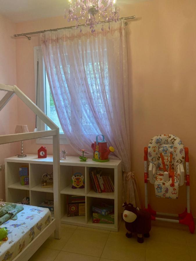 Harmony By The Sea Apartment Chalkida Bagian luar foto